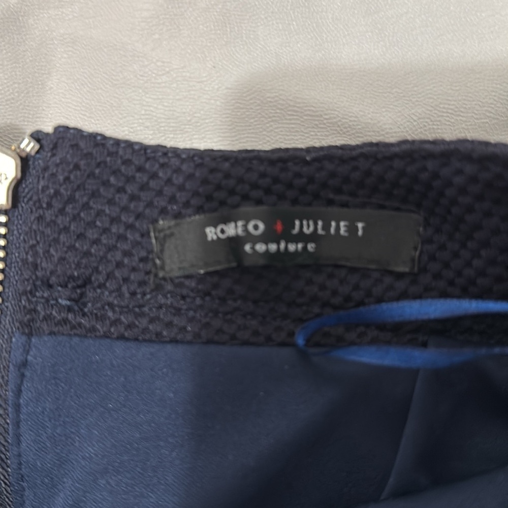 Romeo Juliet Couture womens skirt size Medium - Picture 2 of 4